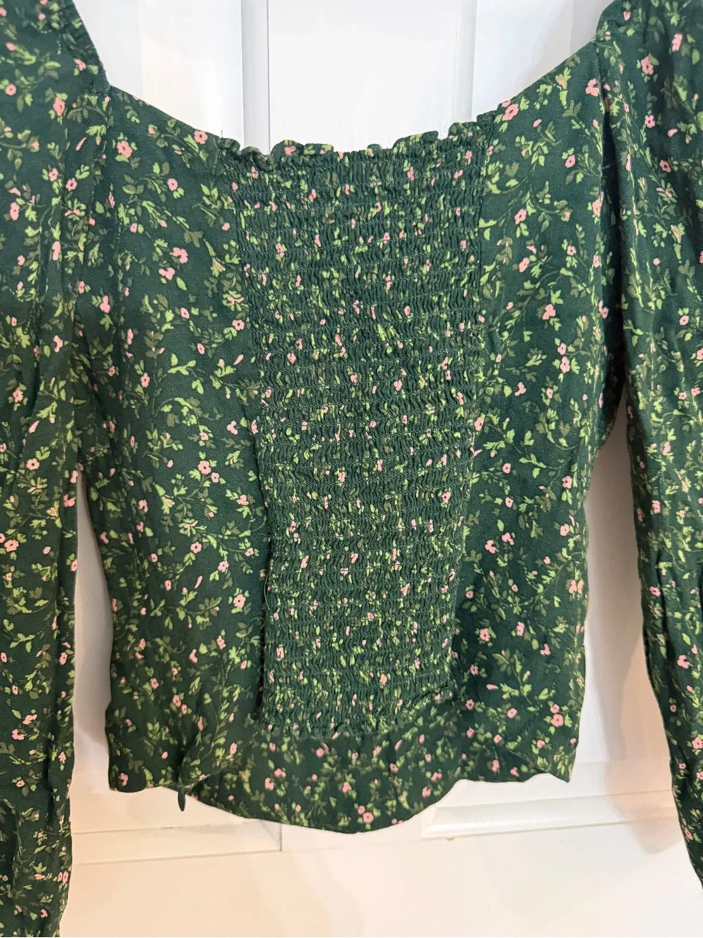Reformation Clio Top Green Floral Long Sleeve Smocked Back Blouse 25926